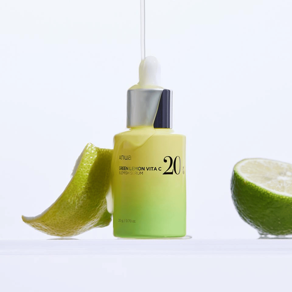 ANUA Green Lemon Vita C Blemish Serum, presenterat med en grön citronskiva, innehåller 20g serum.