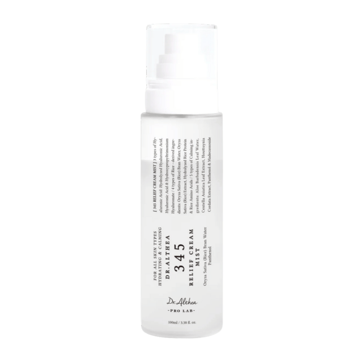 Dr. Althea 345 Relief Cream Mist op witte achtergrond, een lichte gezichtsmist met tweefasenformule die hydrateert, kalmeert en de huid de hele dag versterkt.
