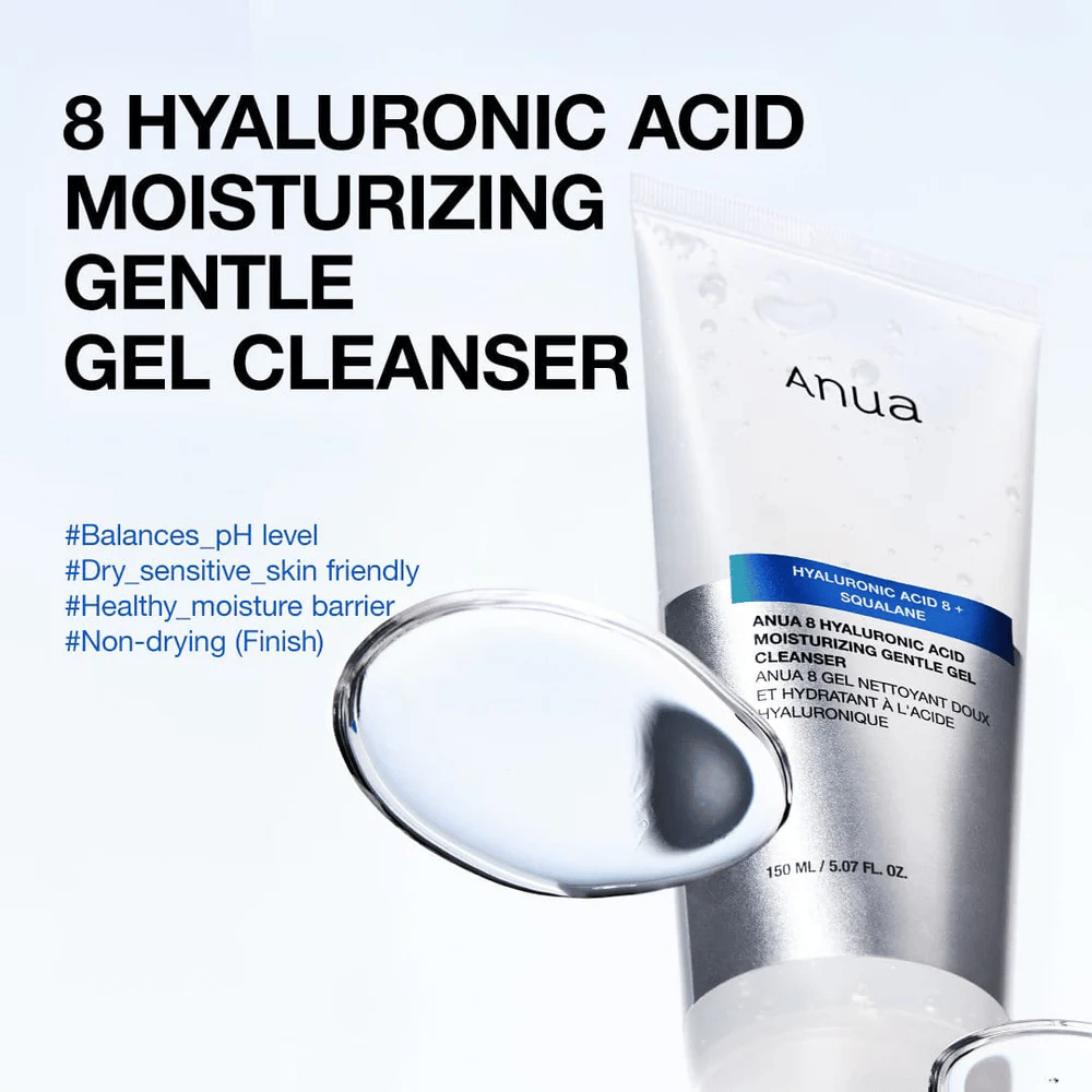Anua 8 Hyaluronic Acid Moisturizing Gentle Gel Cleanser 150 ml tegen een blauwe achtergrond. Milde gelreiniger met squalane die hydrateert en geschikt is voor de gevoelige huid.