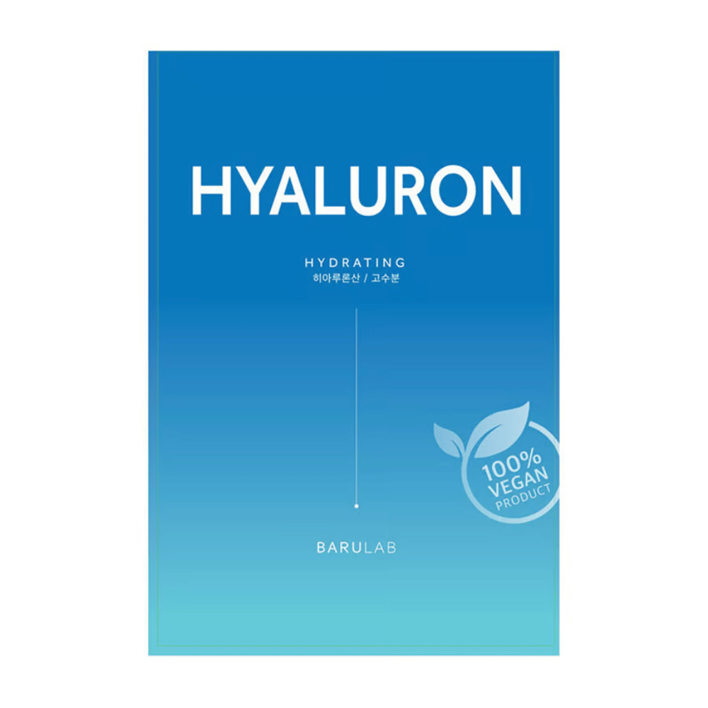 Een verpakking van BARULAB "HYALURON Hydrating" masker, gemarkeerd als "100% Vegan Product". De verpakking heeft een kleurverloop van donkerblauw aan de bovenkant naar lichtblauw aan de onderkant.