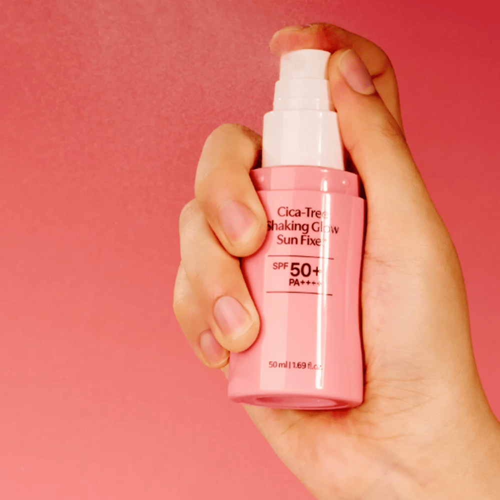 TAGE Cica-Tree Shaking Glow Sun Fixer SPF50+ – aanbrengen van Koreaanse zonnebescherming met spraypomp