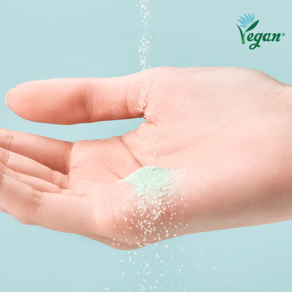 TOCOBO Cica Calming Powder Wash in poedervorm die met water wordt geactiveerd en de huid zacht reinigt.