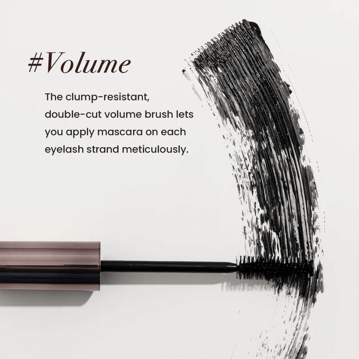Heimish Dailism Smudge Stop Mascara Volume met volumeborstel die de wimpers scheidt en volle volume opbouwt zonder klonten.