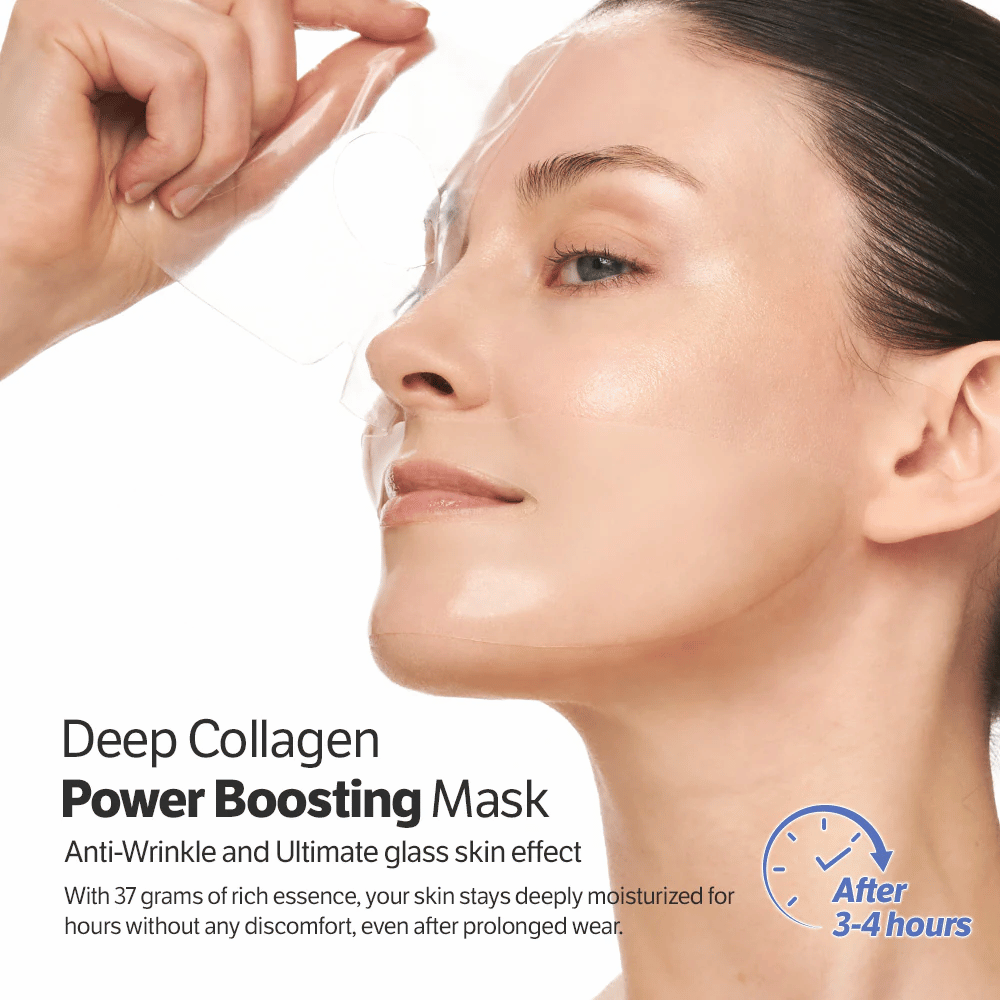 Vrouw brengt Sungboon Editor Deep Collagen Power Boosting Mask aan, een anti-age Sheet mask die hydratatie en een glasachtige huid geeft.