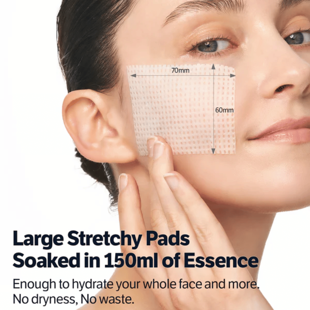 Gezichtspads met retinol en collageen die langs de kaaklijn worden aangebracht voor een verstevigend effect en verbeterde huidelasticiteit