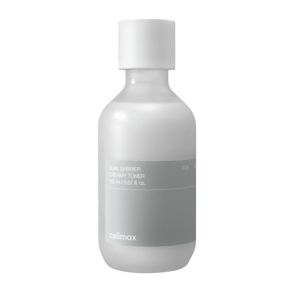 Witte fles met grijs etiket voor Celimax Dual Barrier Creamy Toner – een hydraterende toner met milde formule, speciaal ontworpen voor gevoelige en droge huid.