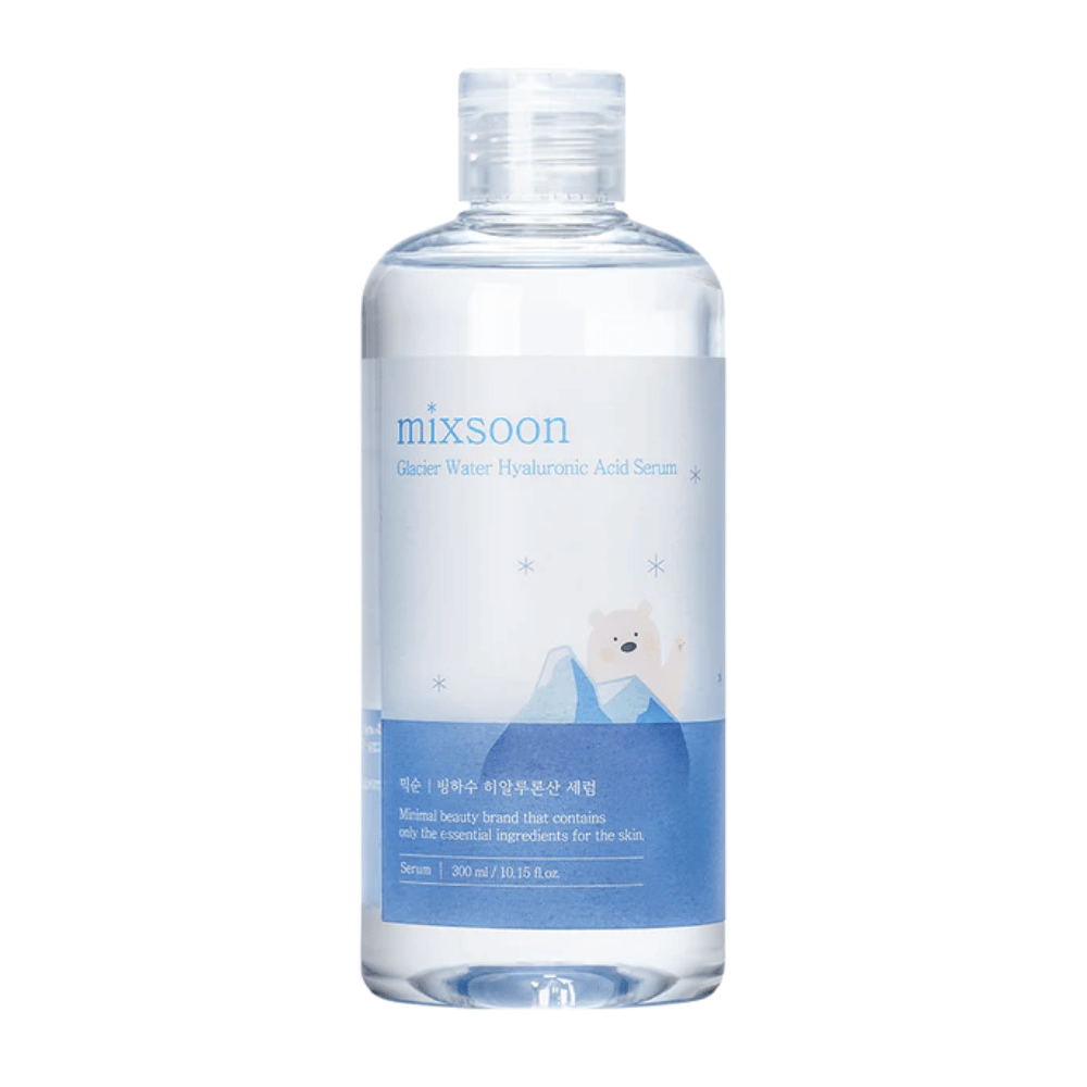 Mixsoon Glacier Water Hyaluronic Acid Serum in doorzichtige fles met blauw etiket en ijsberenmotief, gezien van voren tegen een witte achtergrond.