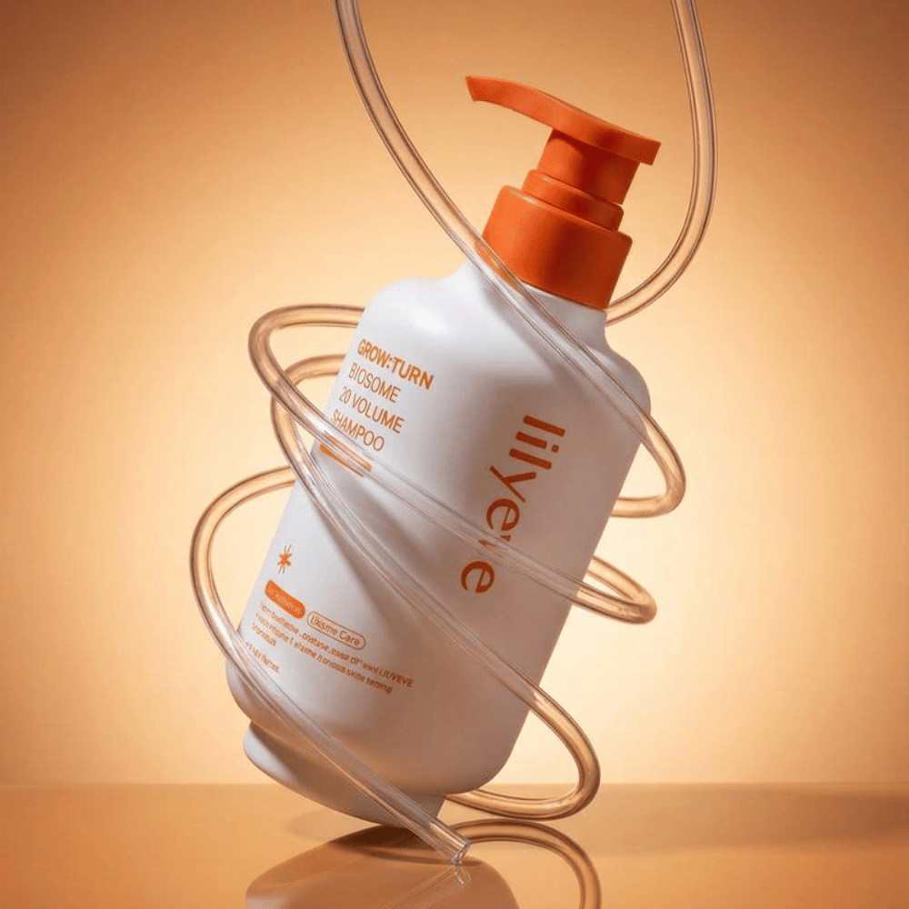 LILYEVE Grow:Turn Exosome 3D Volume Shampoo met modern design en pompflacon voor eenvoudig gebruik