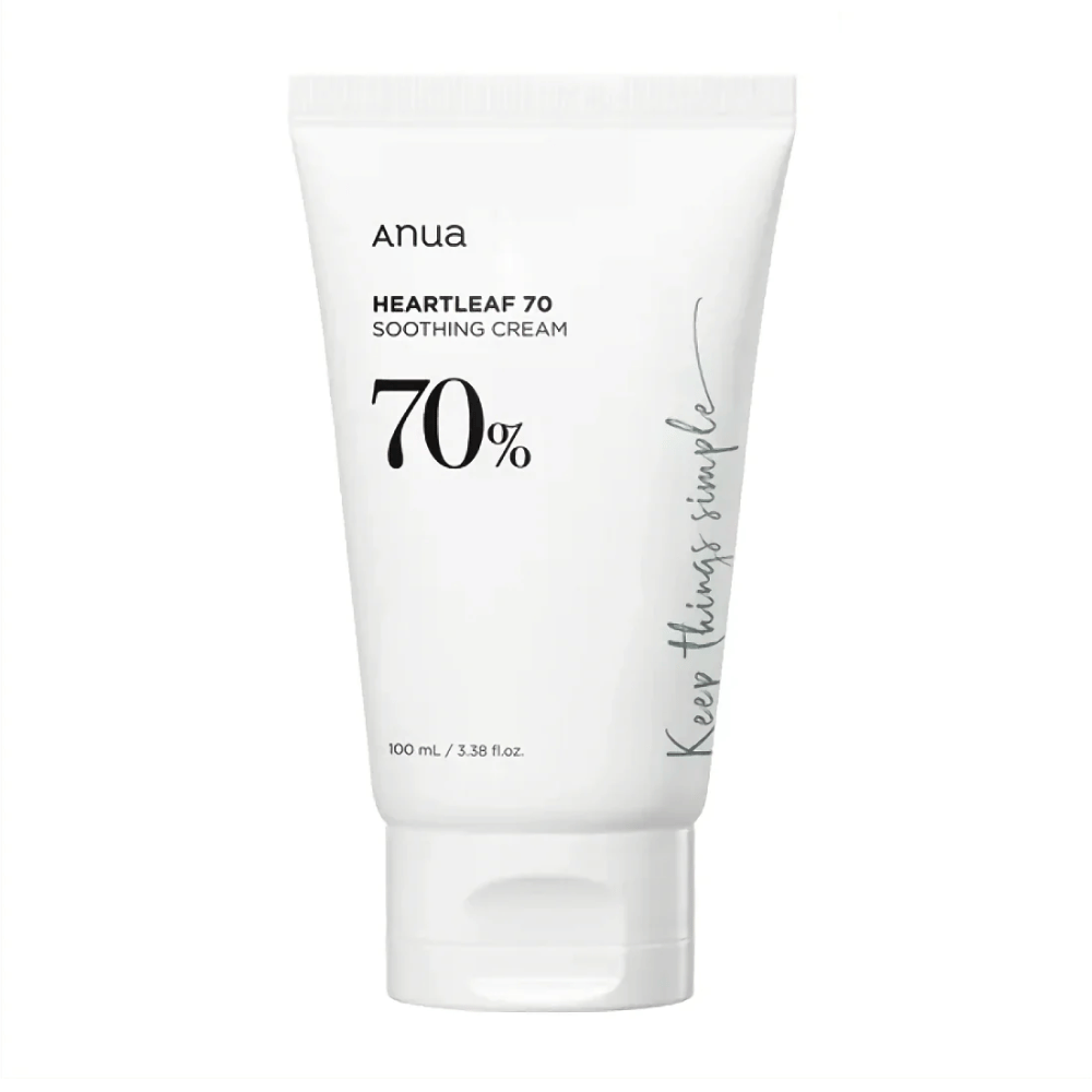 Een tube van Anua Heartleaf 70 Soothing Cream op witte achtergrond.