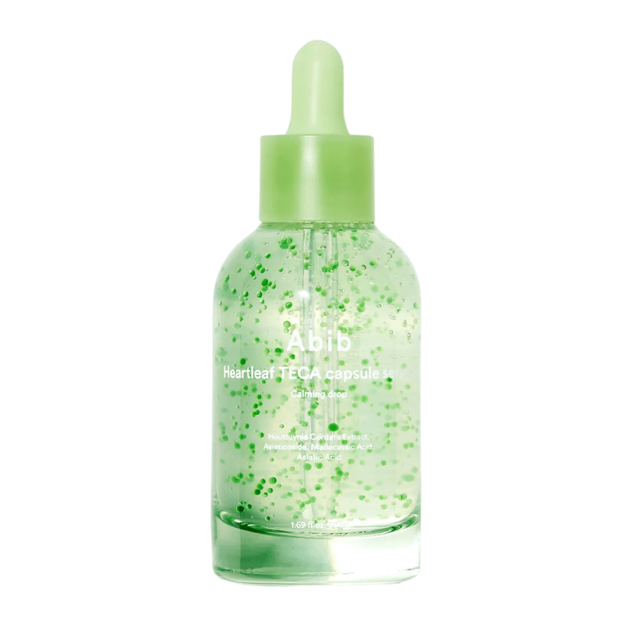 Zuivere productafbeelding van Abib Heartleaf TECA Capsule Serum met groene capsules zichtbaar in de fles en focus op het kalmerende serumdesign.