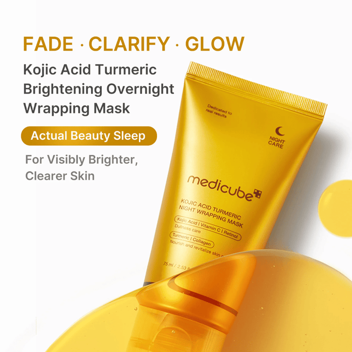 Medicube Kojic Acid Turmeric Night Wrapping Mask in een goudkleurige tube voor nachtelijke huidverzorging die helpt om een helderdere, egalere en stralendere huid te geven.