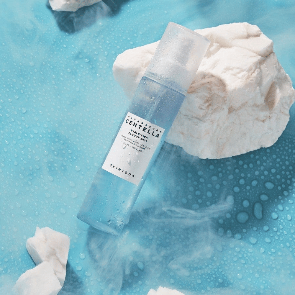 SKIN1004 Madagascar Centella Hyalu-Cica Cloudy Mist 120 ml – hydraterende gezichtsmist met centella asiatica en hyaluronzuur in vochtige omgeving