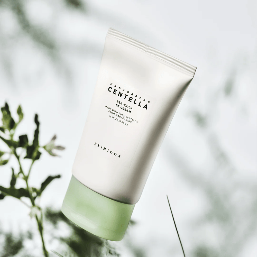 SKIN1004 Madagascar Centella Tea-Trica B5 Cream gezichtscrème met centella asiatica en panthenol die geïrriteerde huid kalmeert en de huidbarrière versterkt