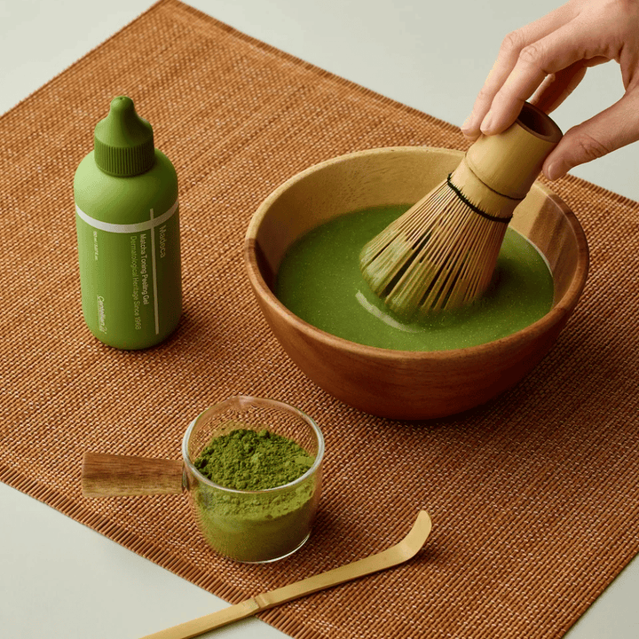 Centellian24 Madeca Matcha Toning Peeling Gel ingrediëntafbeelding – peeling gel geïnspireerd door matcha die helpt de huid te reinigen, dode huidcellen te verwijderen en de huidglans te verbeteren.