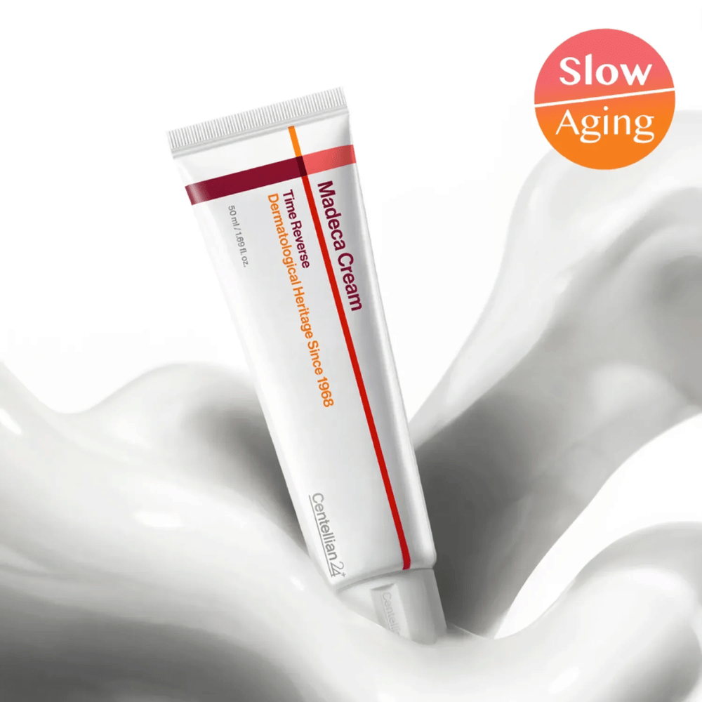 Centellian24 Madeca Cream Time Reverse in crème textuur met slow-aging boodschap, ontwikkeld om de huid te kalmeren, irritatie te verminderen en het natuurlijke herstelproces van de huid te ondersteunen.