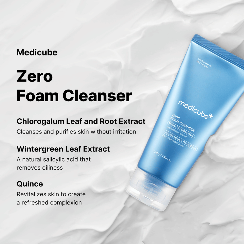 Medicube Zero Foam Cleanser – een milde en dieptereinigende gezichtswas.

🌿 Chlorogalum-extract – Reinigt en zuivert de huid zonder irritatie.
🍃 Wintergreen-extract – Natuurlijke salicylzuur die de olieproductie in balans brengt.
🍏 Kweeperenextract – Revitaliseert de huid en geeft een frisse glans.

Perfect voor een schone, gebalanceerde en verfriste huid!