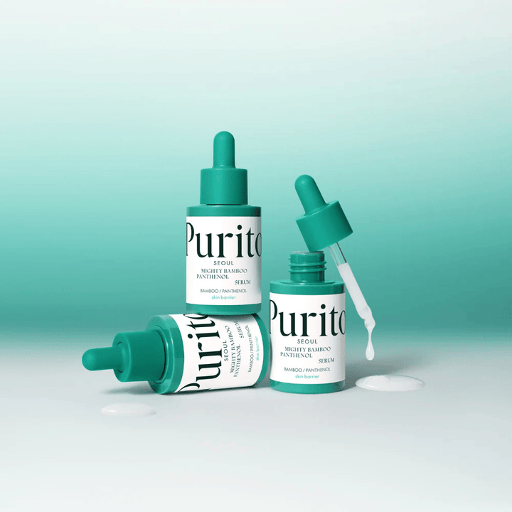 Tre flaskor Purito Mighty Bamboo Panthenol Serum – återfuktande serum som stärker hudbarriären och ger en fräsch lyster.