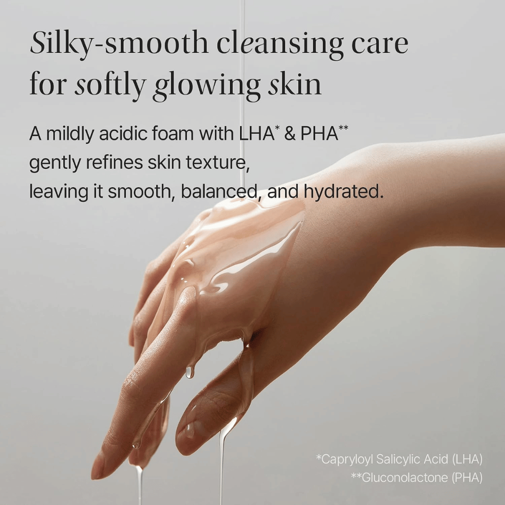 Objet by KUNDAL Moist Gleam Body Wash met LHA en PHA die mild exfoliëren en de huid zacht en gehydrateerd helpen aanvoelen.