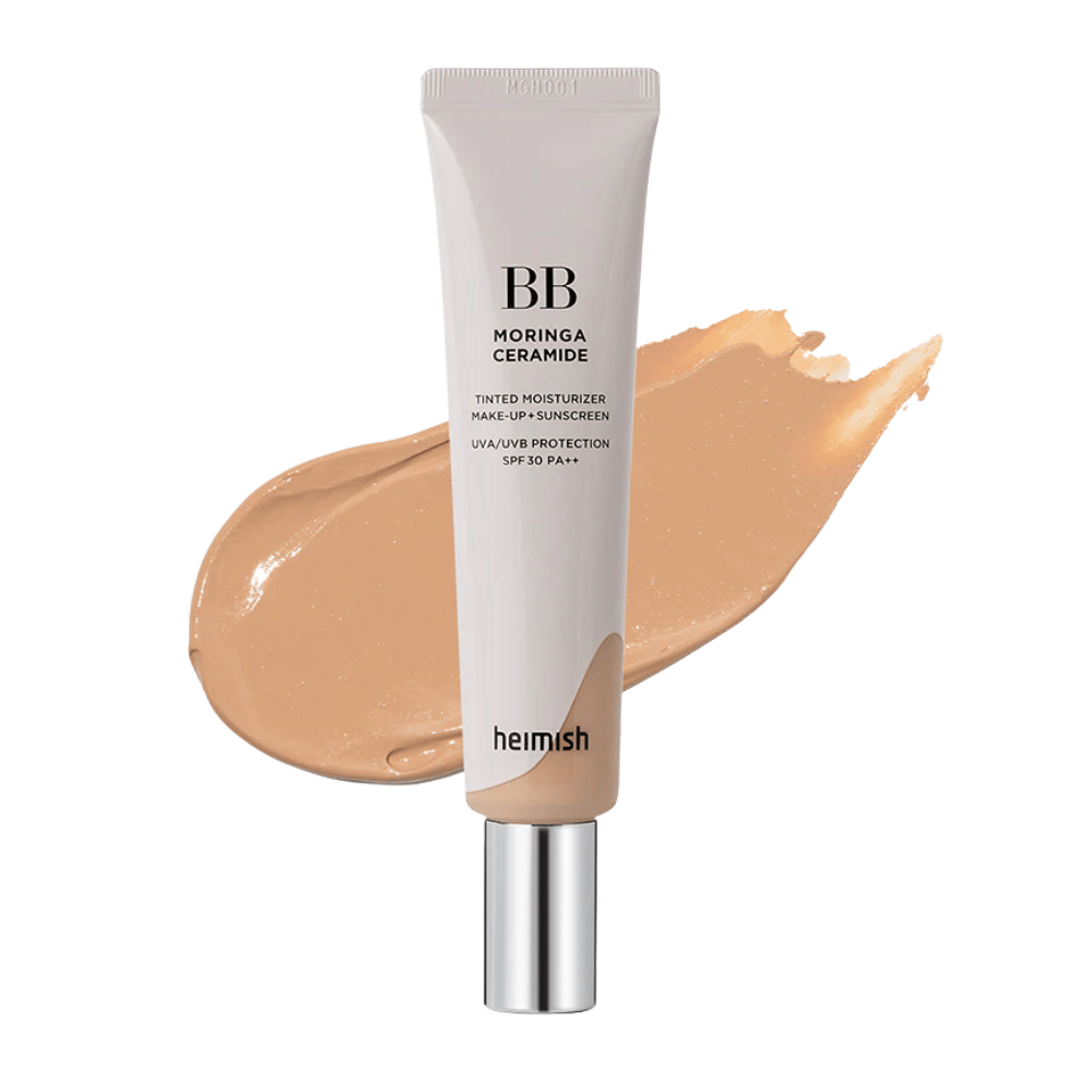 Productafbeelding van Heimish Moringa Ceramide BB Cream voor een veeg beige BB-crème. De afbeelding benadrukt een middeldonkere tint en de hydraterende en egaliserende eigenschappen van het product.