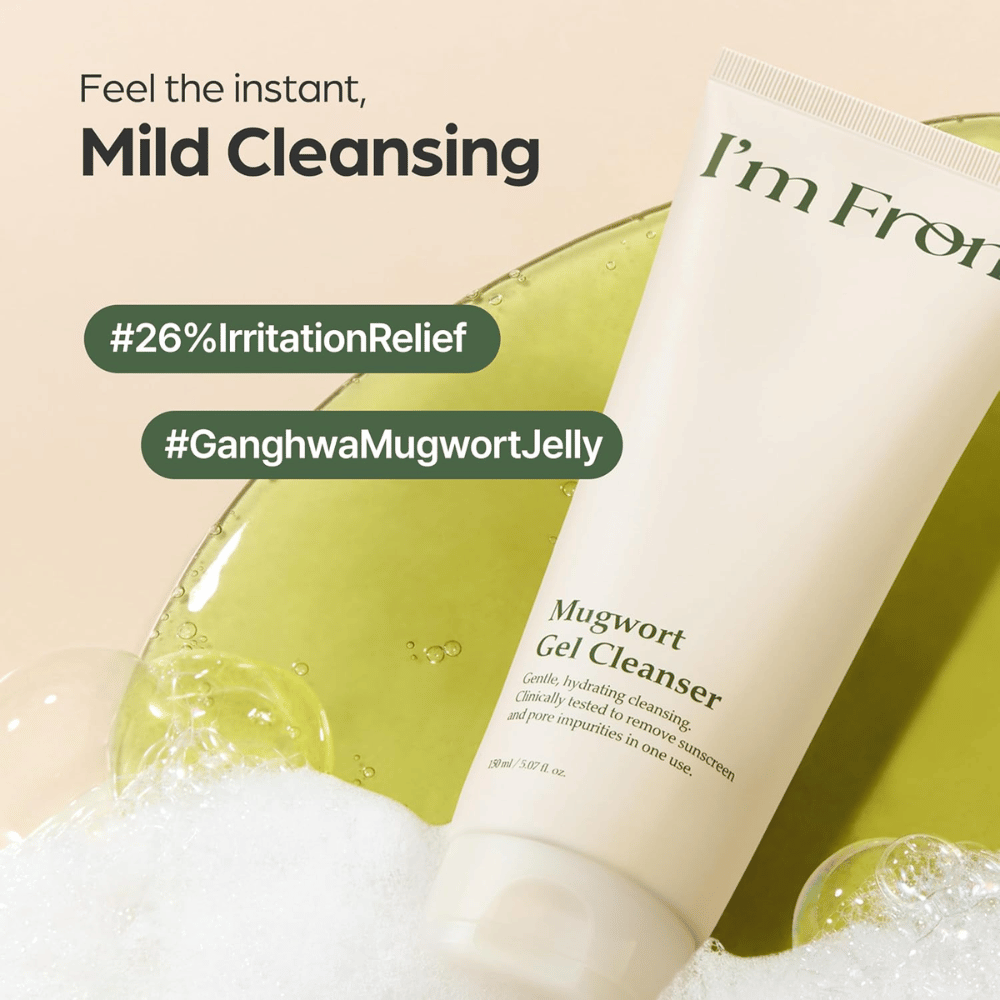 I'm From Mugwort Gel Cleanser 150 ml, zachte gelreiniger met mugwort. Beige tube met groene reinigingsgel en wit schuim.