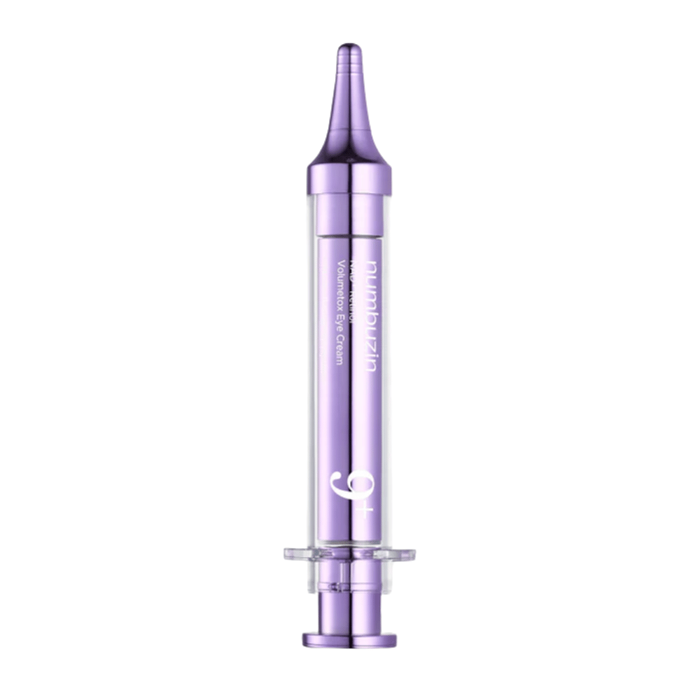 Productafbeelding van No.9 NAD+ Retinol Volumetox Eye Cream in paarse penverpakking op witte achtergrond, een Koreaanse oogcrème met retinol en peptiden voor verhoogde veerkracht.