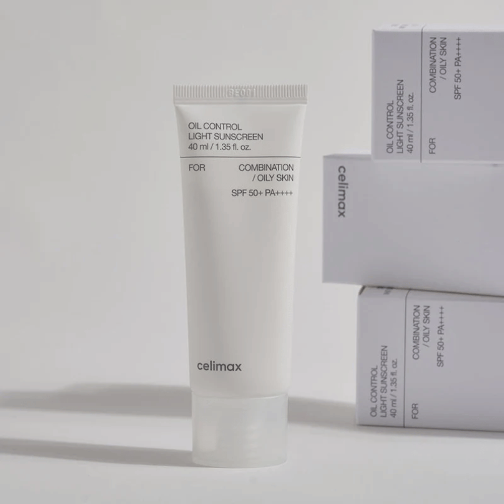 Celimax Oil Control Light Sunscreen SPF 50+ PA++++ in tube met minimalistisch design, zonnebescherming voor gemengde en vette huid die talg controleert en een matte finish geeft