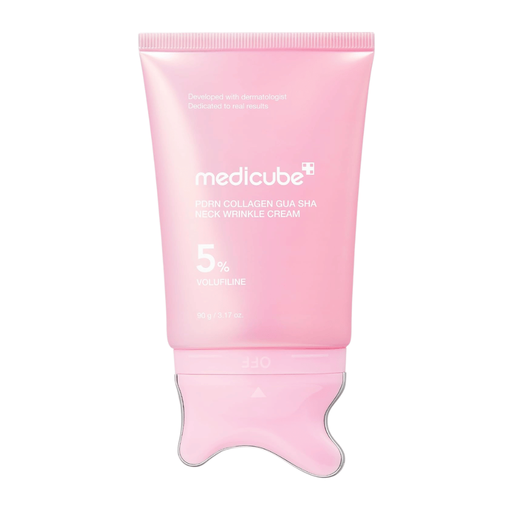 6. Medicube PDRN Collagen Gua Sha Neck Wrinkle Cream 90 g – roze tube met ingebouwde gua sha-applicator tegen een witte achtergrond