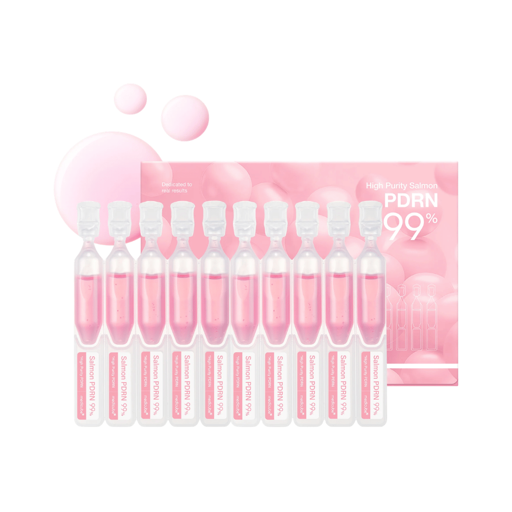 Medicube PDRN Pink One Day Serum Set met tien individuele ampullen en productverpakking. De set bevat serum met 99% sterk gezuiverd zalm-PDRN voor hydratatie, glow en dagelijkse huidverzorging.