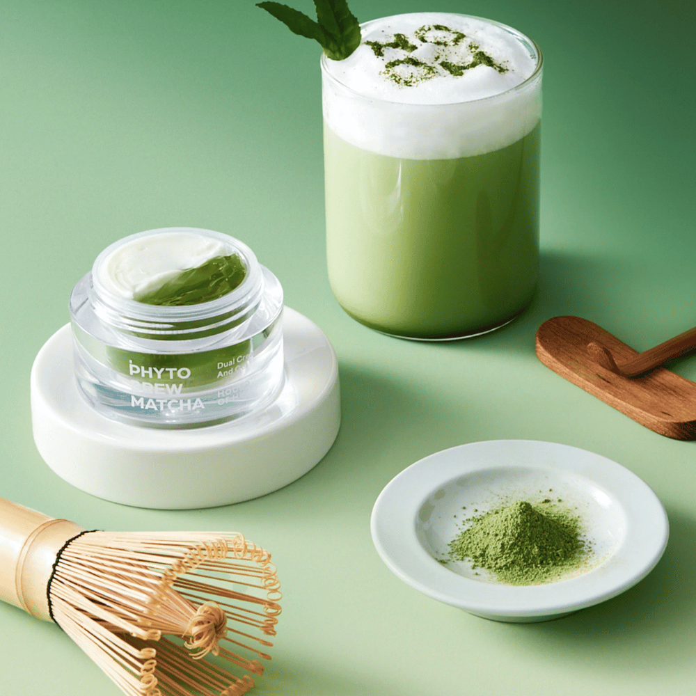 Dual cream en gel met matcha-extract die intensieve hydratatie biedt, de gevoelige huid kalmeert en de huidbarrière versterkt