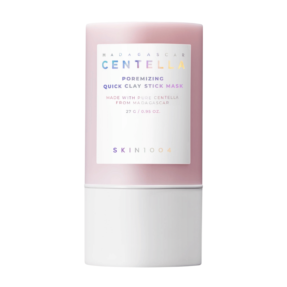 SKIN1004 Madagascar Centella Poremizing Quick Clay Stick Mask in een stijlvol roze en witte verpakking. Kleimasker in stickformaat voor een schone en frisse huid.