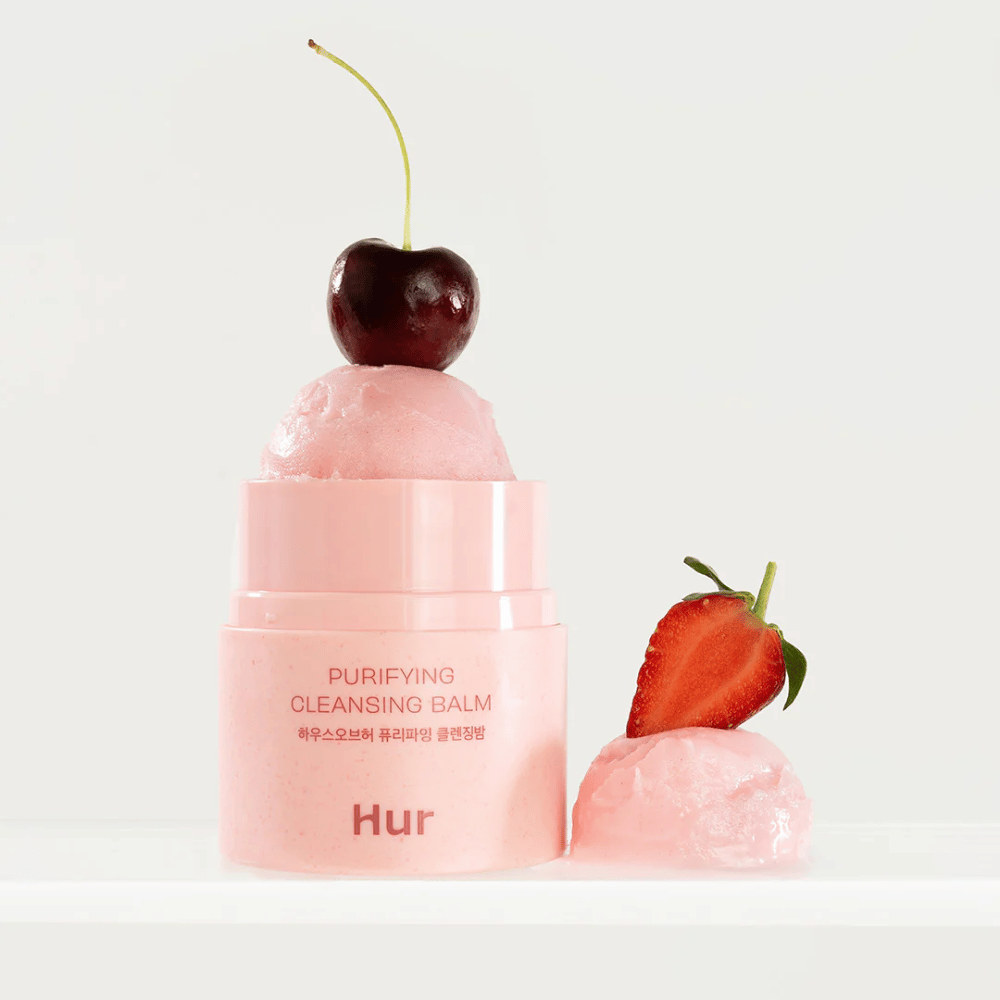 Open Hoe Purifying Cleansing Balm met sorbetachtige textuur versierd met kersen en aardbei. Fruit-geïnspireerde reinigingsbalsem met verzachtende en reinigende eigenschappen.