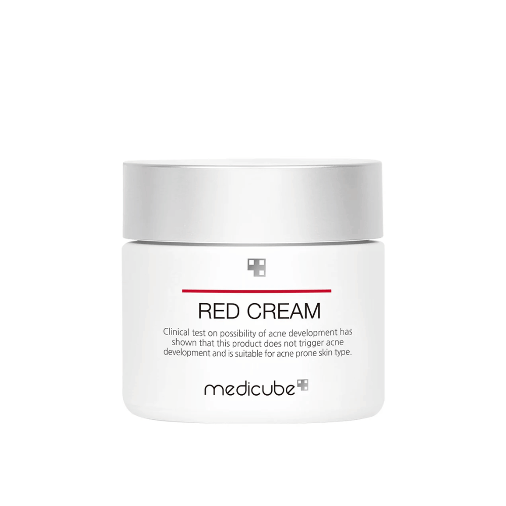 medicube Red Cream 50ml in een witte pot met zilveren deksel – ontwikkeld voor acne-gevoelige huid en getest om geen nieuwe uitbraken te veroorzaken.