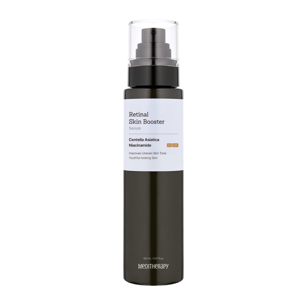 Meditherapy Retinal Skin Booster Serum in een donkere pompflacon. De formule met Centella Asiatica en niacinamide verbetert de huidtint en geeft een jeugdige glans.