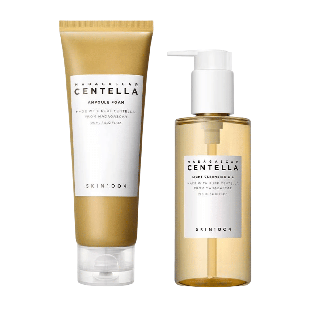 SKIN1004 Madagascar Centella Double Cleansing Duo Set met Ampoule Foam in bruine tube en Cleansing Oil in transparante pompflacon, beide met een minimalistisch wit etiket.