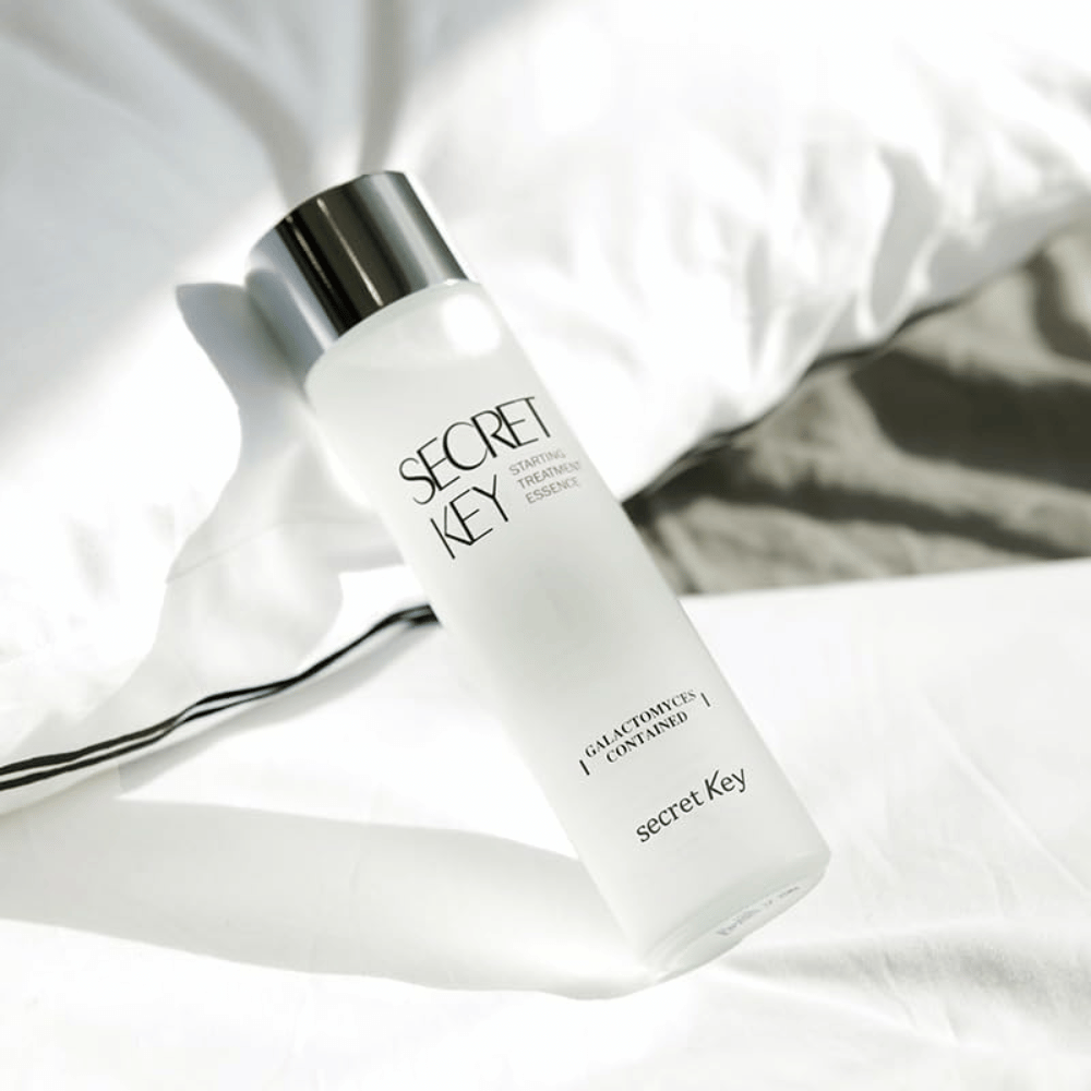 Secret Key Starting Treatment Essence – Koreaanse essence met gefermenteerde galactomyces die hydrateert en de textuur van de huid verbetert.