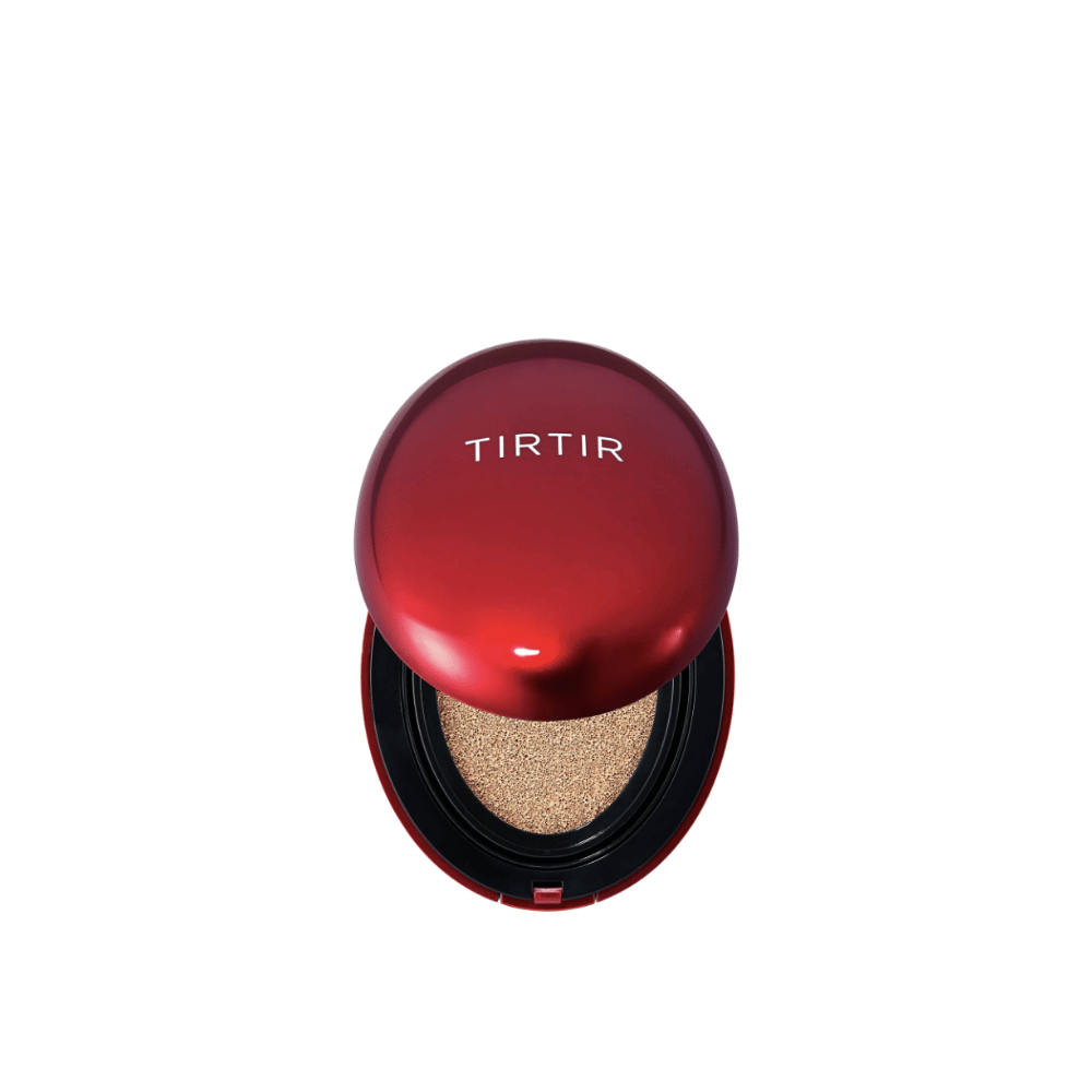 Dit is een afbeelding van TIRTIRs Mask Fit Red Cushion. Een elegante en stijlvolle cushion foundation die een gelijkmatige dekking en een stralende finish geeft.
