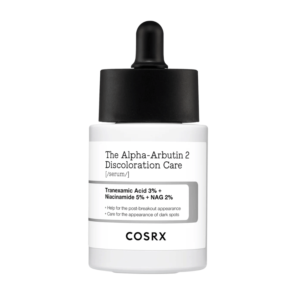 COSRX The Alpha-Arbutin 2 Discoloration Care Serum met 3% tranexaminezuur, 5% niacinamide en 2% NAG. Een serum dat zich richt op donkere vlekken en pigmentatie voor een egalere huidtint en verhoogde glans.