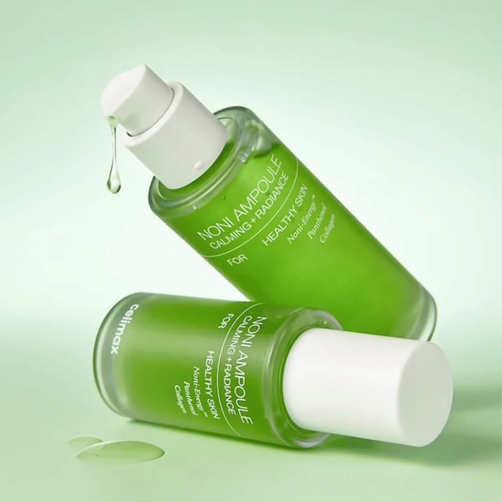 Celimax The Real Noni Ampoule is een huidverzorgingsproduct dat een kalmerende en stralende werking biedt voor een gezonde huid. Geformuleerd met noni-extract en collageen, helpt het de huid te hydrateren en de structuur te verbeteren. Perfect voor dagelijks gebruik om een frisse en stralende teint te bereiken!