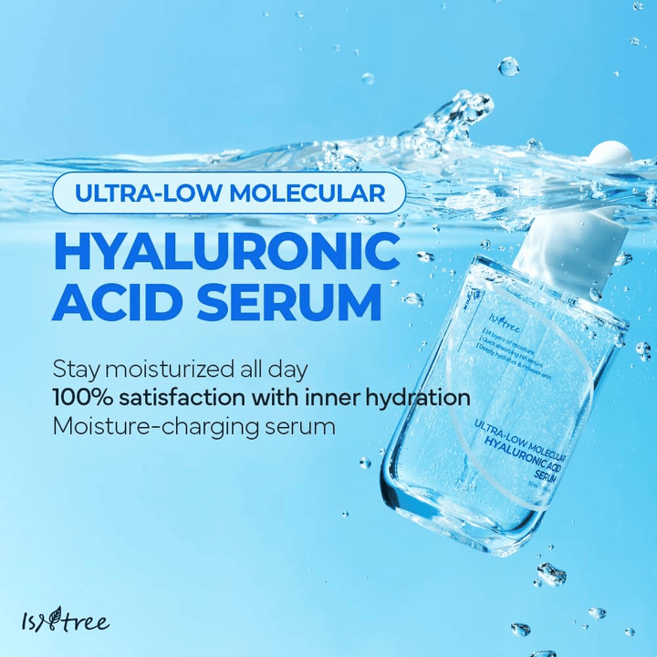 Isntree Ultra-Low Molecular Hyaluronic Acid Serum in wateromgeving, hydraterend hyaluronzuurserum dat de huid opvult, de glans verhoogt en langdurige vochtbalans biedt.