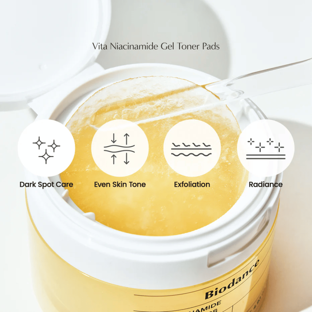 Biodance Vita Niacinamide Gel Toner Pads – exfoliërende pads voor een egalere huidtint, glans en behandeling van donkere vlekken, getoond in een open pot met pincet.