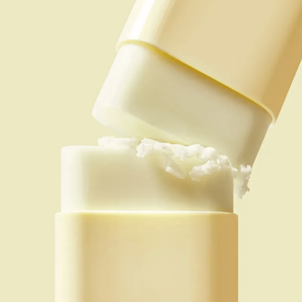 TOCOBO Vita Waterproof Sun Stick biedt een breedspectrum zonnebescherming in een praktisch stickformaat. Rijk aan vitamine E en plantaardige extracten voor een zachte, beschermde huid.