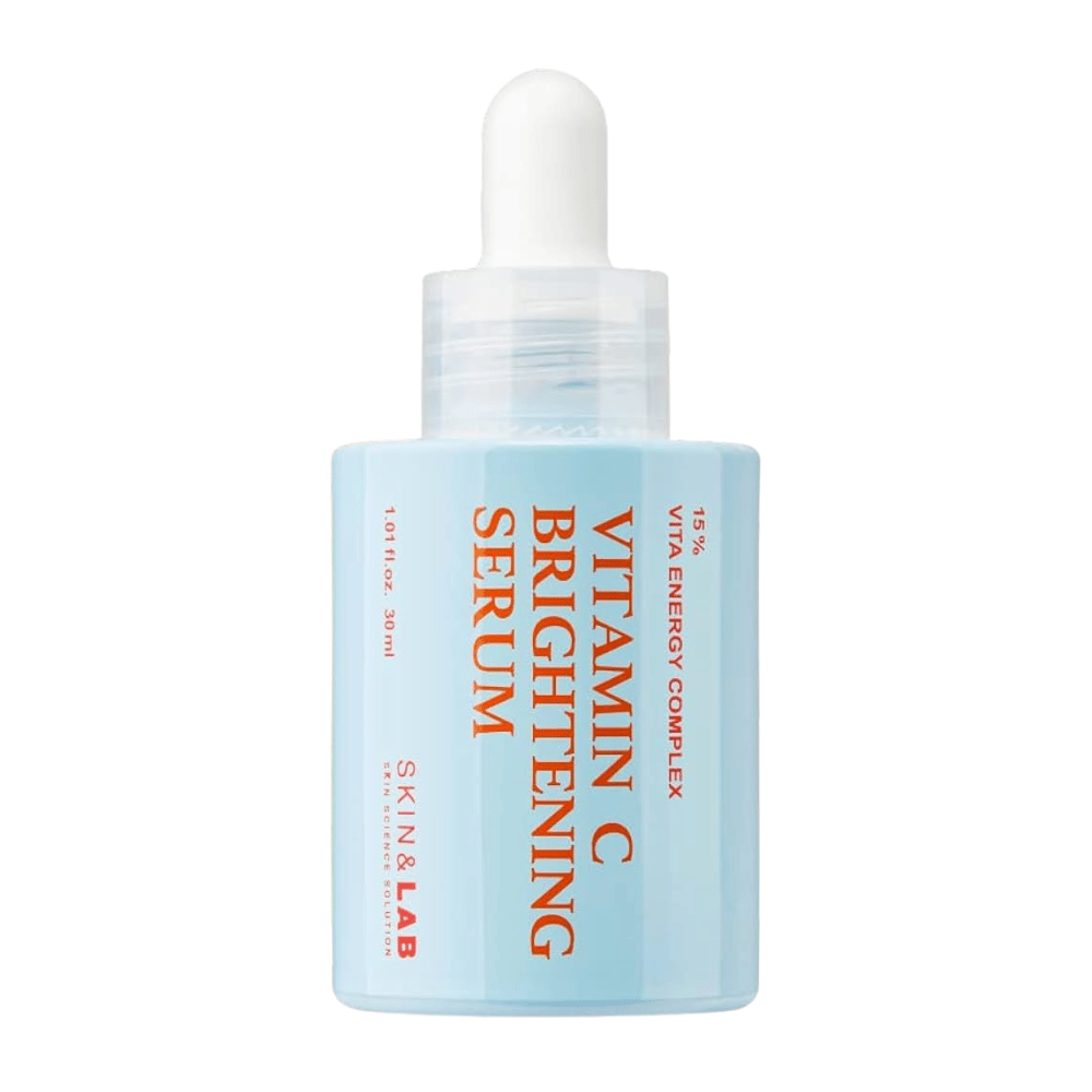 Skin&Lab Vitamin C Brightening Serum met 15% Vita Energy Complex egaliseert de huidtint en vermindert donkere vlekken. Het hydrateert, geeft de huid glans en verbetert de textuur, waardoor het perfect is voor een stralende en gezonde uitstraling.