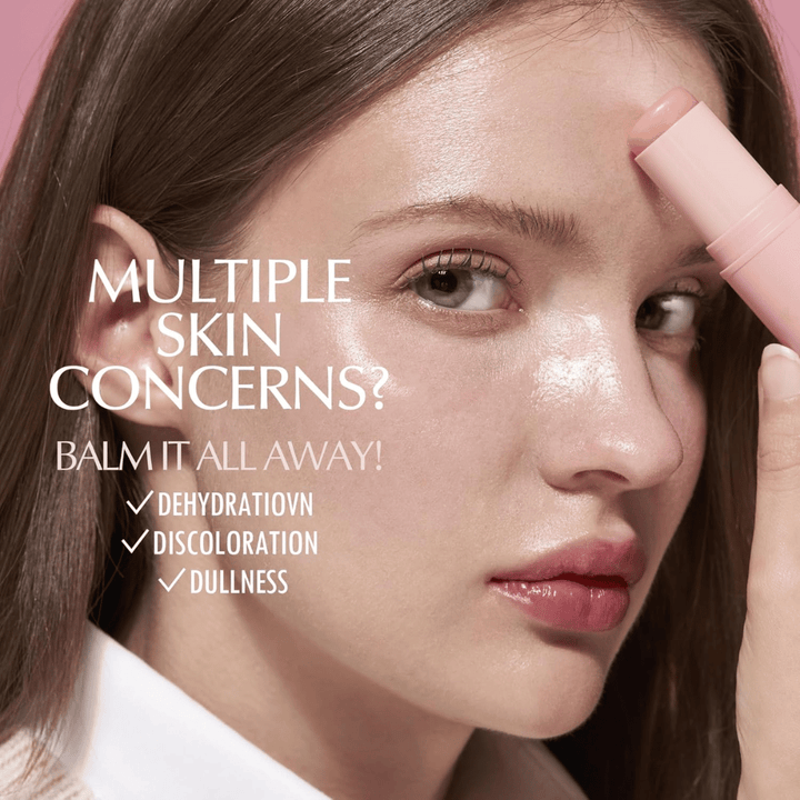 KAHI Wrinkle Bounce Multi Balm wordt aangebracht op het gezicht voor hydratatie, glans en verbeterde huidelasticiteit tegen droogheid en doffe huid.